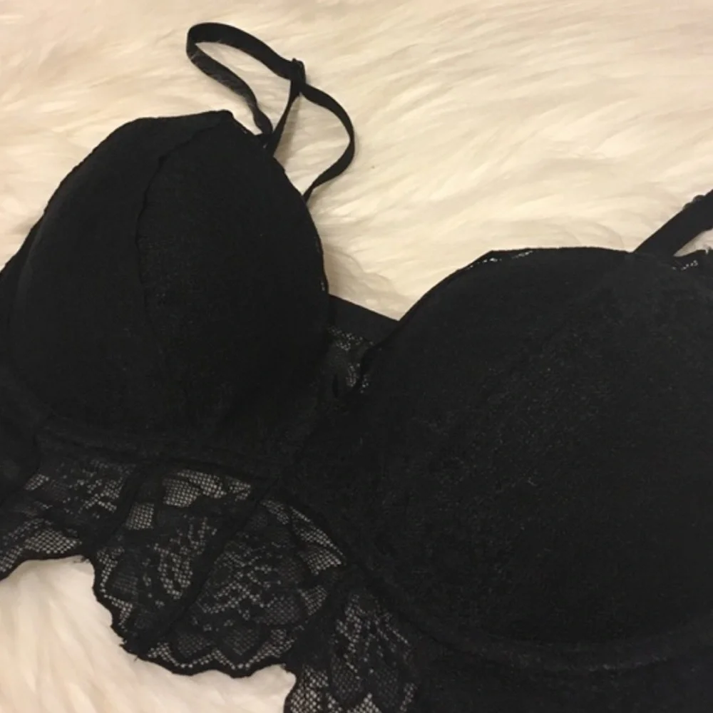 Victoria’s Secret Lace PINK Black Push-up Bralette